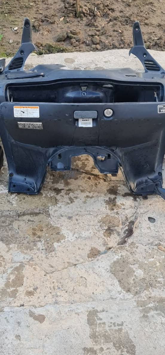 اغراض فورزا 06 نظيف حيل سعر 40,الف مكان موصل جانب الايسر ‎0781 764 1750
