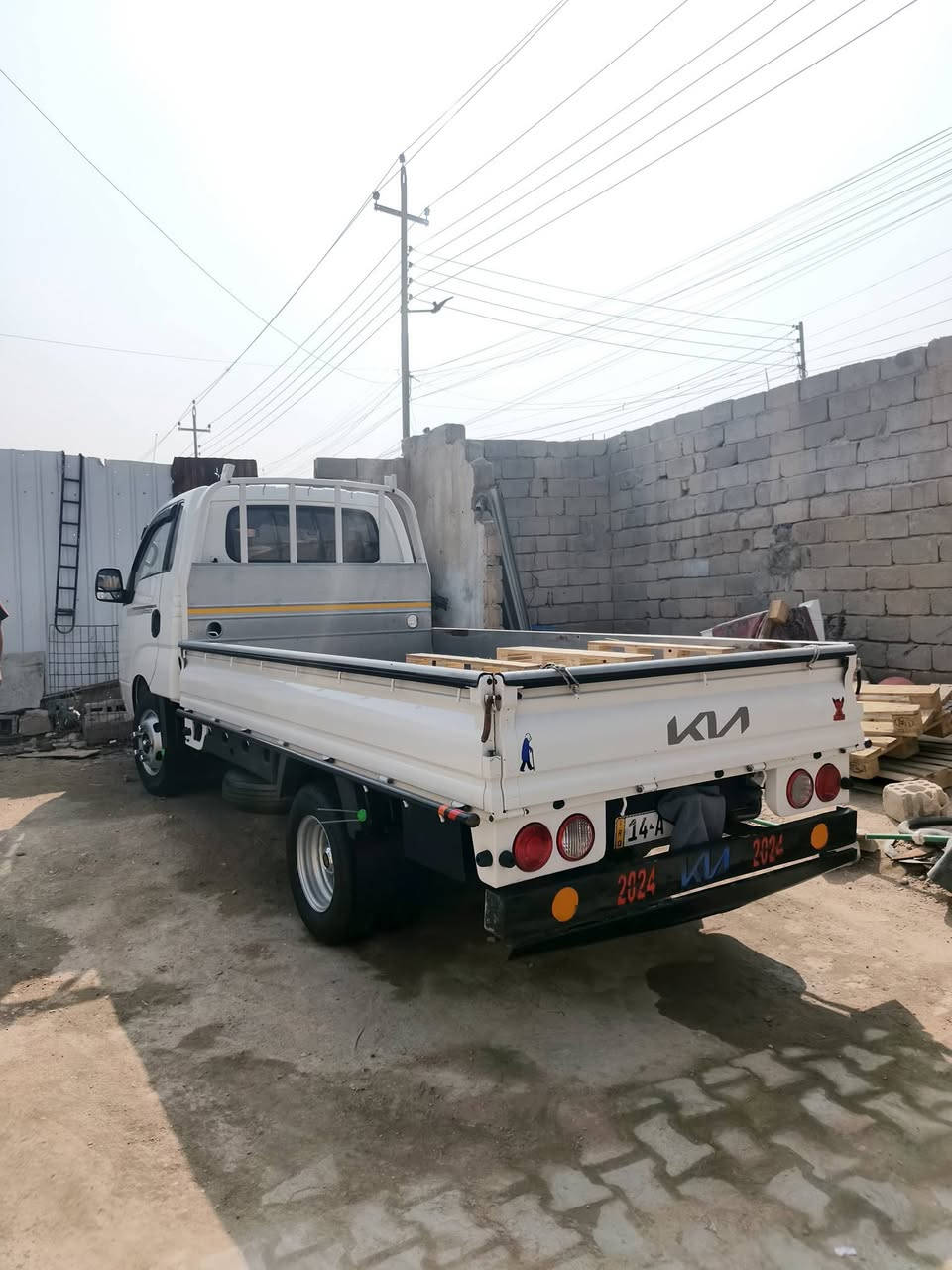 السلام عليكم كيه بنكو مفتوح 4000كفاله عامه من كلشي تخم تاير تحويره 14دوشه الرقم بصره السعر 190وبيهه مجال
 الرقم ***********
وحنه بخدمة الطيبين
