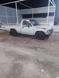 تويوتا هايلوكس • ١٩٨٩ • رقم مميز