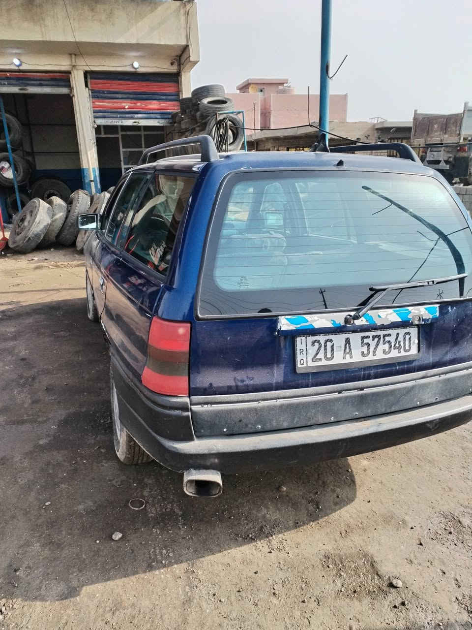 اوبل استرا للبيع موديل٩٢ جاهزة صبغ بلادي سيارة نضيفة رقم ديالى انكليزي هزة جديدة ٢٦ السعر ٣٦ *********** مكاني بغداد
