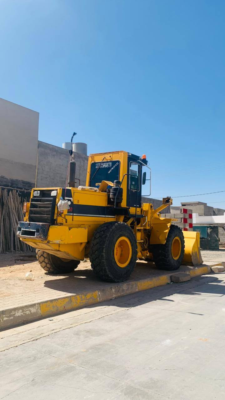 سلام عليكم شفل كوماتسو لبيع حجم ٢٥٠ وارد  ياباني موديل ٩٠ باسمي ولحد ال ٢٩ رقم سليمانيه الشفل جاهز لشغل السعر  ١٥٠.وبي وبي، مجال حك الجيه، *********** *********** واذه مراوس، بكلابه  هم يرهم
