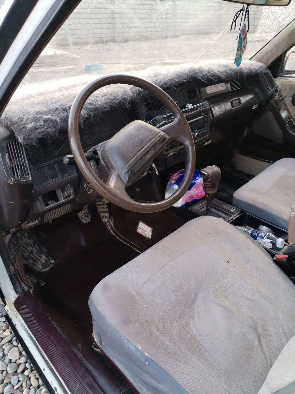 السلام عليكم سيدان للبيع موديل ٨٩  محرك بطه السعر ٤٥ للاستفسار أكثر الاتصال عله الرقم ***********
