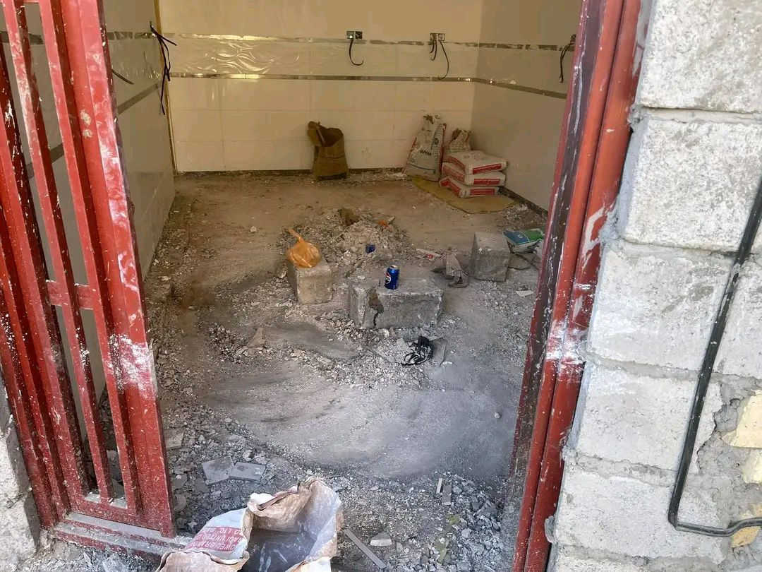 ‏السلام عليكم متواجد تنضيف اراضي البيوت من انقاذ جص وبورك + تنضيف اراضي ً. محلات من الانقاذ يابوك  تنضيف سطوح وتنضيف جميع بورسلين
‏وأرضيات 

‏بأسعار مناسبة وعمل يرضي الله ويرضي 

‏

‏ صاحب البيت

‏للتواصل على الرقم

‏‪0785 751 7940‬ 

‏
