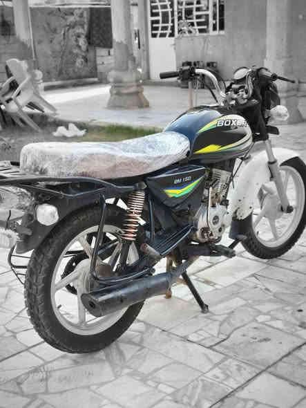 للببع بوكسر موديل 17 اوراق كاملة محرك نضيف كلش لاتبخير ولاتنقيص كهربائيّات شغالة سلف هندر سعرها 575بيها مجال مستعجل شراي اتصل *********** مكاني تقاطع النهروان
