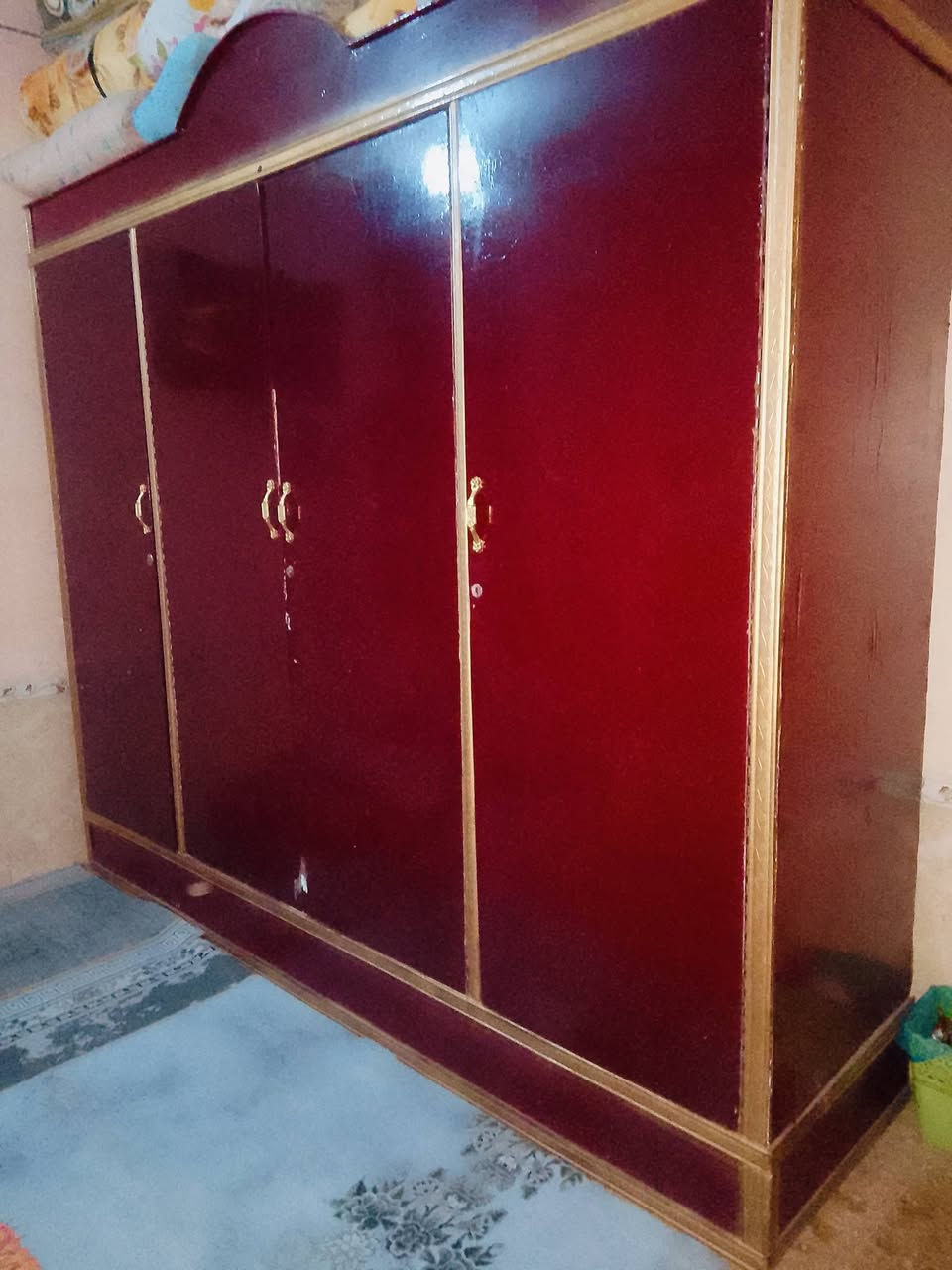 السلام عليكم ورحمة الله وبركاته
للبيع كنتور ابو اربعه خانات نظيف جدا تسكام ثقيل صبغ حراري 

بوفيه اربع خانات تسكام صاج كبس نرماده شريطيه 

معرض كنتوري اربعه خانات مخزن + معرض جام.  

كل الأخشاب نظيفه ونجارة متعوب عليها. 

مكاني سوق الشيوخ.  الشراي يراسلني   يأخذ صوره للحاجه وراسلني 

***********. متوفر وات ساب
