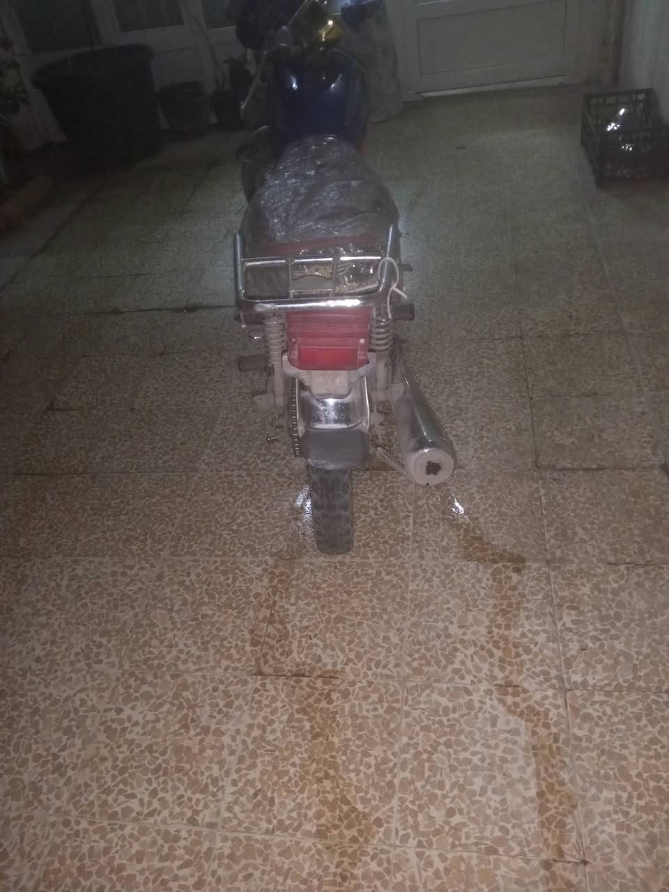 بارت2021الماطور ما شا الله جديد بس الايت الأمامي مشلوع الماطور كلشي مابي نضيف كير أو مكينه شرط السعر300او بي مجال *********** واتس اب
