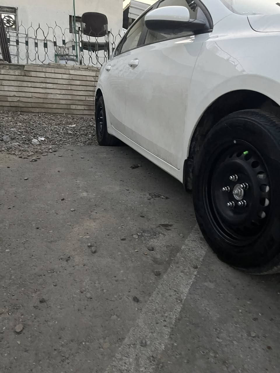 تحية طيبة
سيراتو 2024. خليجي
رقم بغداد 

مكينه. 2000

بيها صبغ نص جاملغ ونص باب 
والباقي كله كفالة

السعر  (175)
مكاني بغداد


**إذا كنت صاحب هذا الإعلان وتريد حذفه لأي سبب، رجاءا أرسل رسالة إلى الدعم الفني**