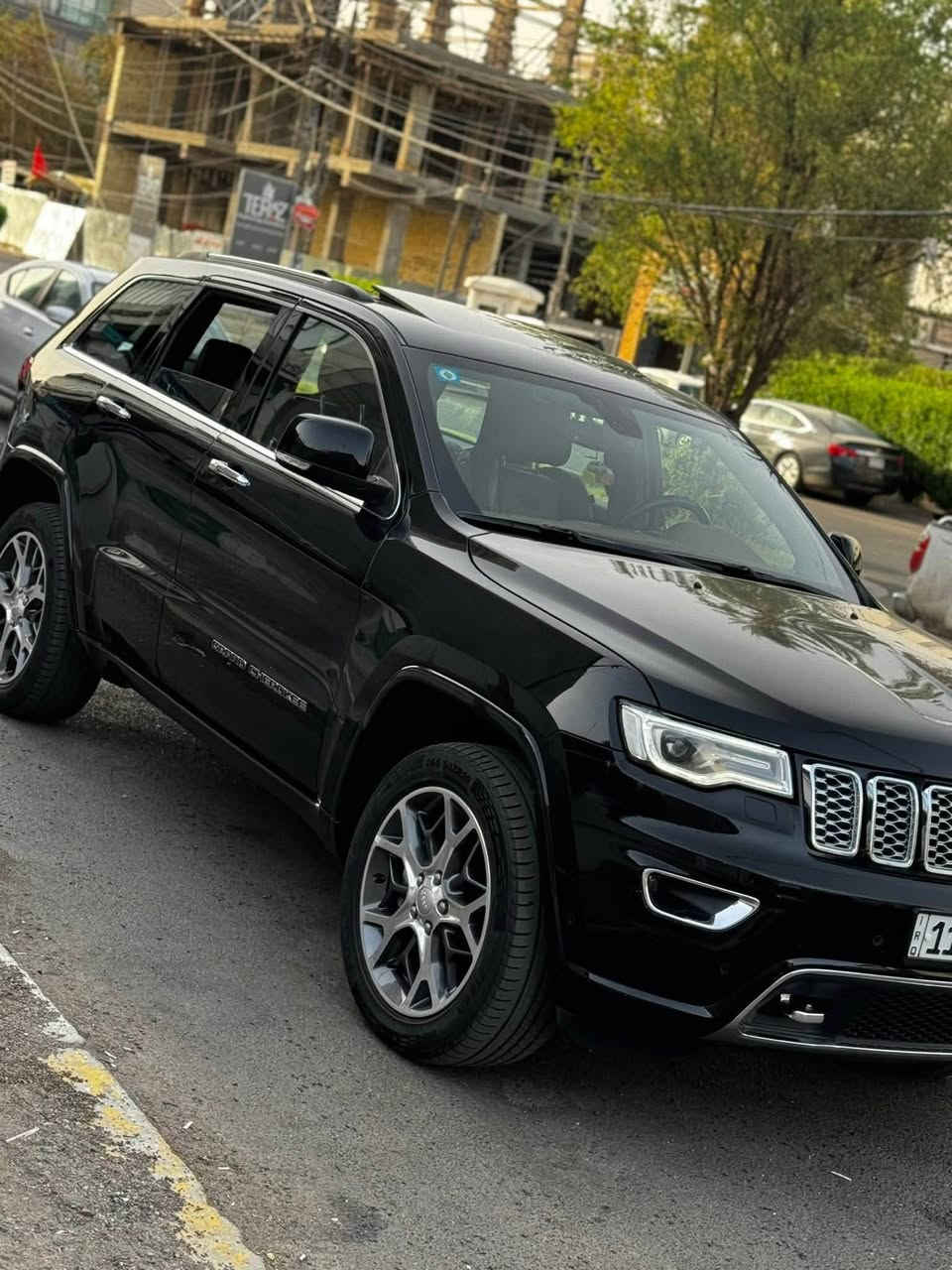 السلام عليكم جيب اوفر لاند
موديل 21خليجي وكالة ليث العبيدي
لون اسود مغلفه ppf
المحرك v6.   3.6L
ماشيه 70 الف 
مكفوله كفاله عامه من اي ضربه
دفع رباعي4X4ماوس
رادار جانبي مانع تصادم
تحذير الخروج عن المسار
تحذير النقطه العمياء
داخل جملي قرميدي المميز
نضام الاصطفاف الالي (اوتو بارك)
ويل قياس 20انج
سقف بانوراما 
شاشه كبيره8.4انج
نضام التعليق (جكات)
ستيرن كهرباء 
المصابيح الاماميه زنون 
كشافات الضباب زنون
تشغيل عن بعد
صندوق كهرباء
حفظ وضعيات الجلوس (ميموري)
المقاعد الأمامية كهربائيه
المقاعد الأمامية تدفئه تبريد
مشغل اقراص DVD/CV 
سستم صوت هارمون كوردون
حساسات اماميه
حساسات خلفيه
كاميرا خلفية 
تدفئه ستيرن
زراك لايت
المرايا الجانبيه قابله للطي
مرايا متحسسه للضوء العالي
مانع تزلق خلفي 
مقود الساىق من الخشب 
بلوتوث تليفون
محدد سرعه
نضام التشغيل والاطفاء الاوتوماتيكي
نضام بريك اوتوماتيكي 
..سعر (315)وبيه مجال
المكان بغداد الشعب ..
رقم الهاتف للاستفسار
***********}

