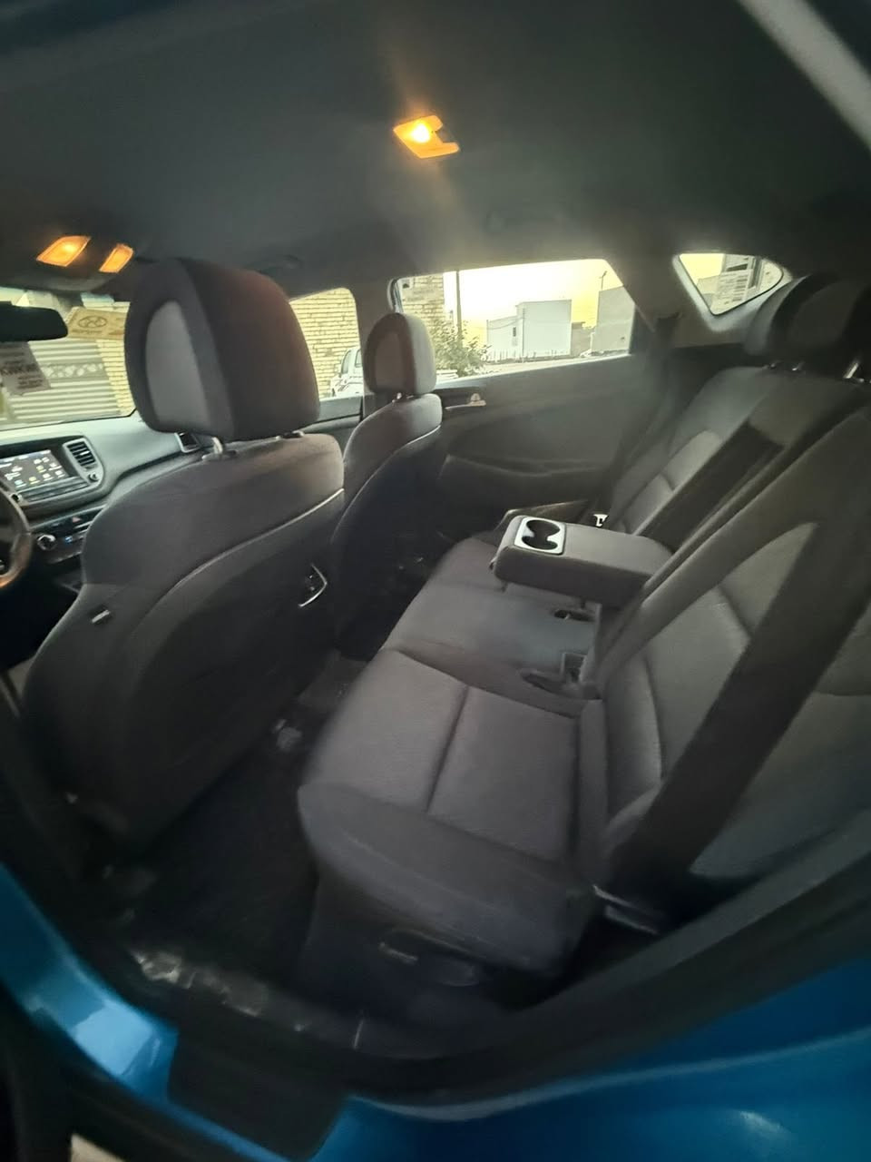 السلام عليكم
توسان 2018 
ماشيه 140الف حقيقي 
محرك2000 
حساس امامي خلفي 
شاشه 
كامره اماميه خلفيه 
شاحن واير ليس
مود درايف 
بكلايت لد 
لد نهاري 
تبريد خلفي
 ويل19 

السياره مكفوله كفاله عامه من كلشي عدا البنيد صبغ 

رقم بغداد تحويل مباشر 
السعر 145وبيه وجال 
مكان السياره الانبار الفلوجه
 للاتصال ***********
