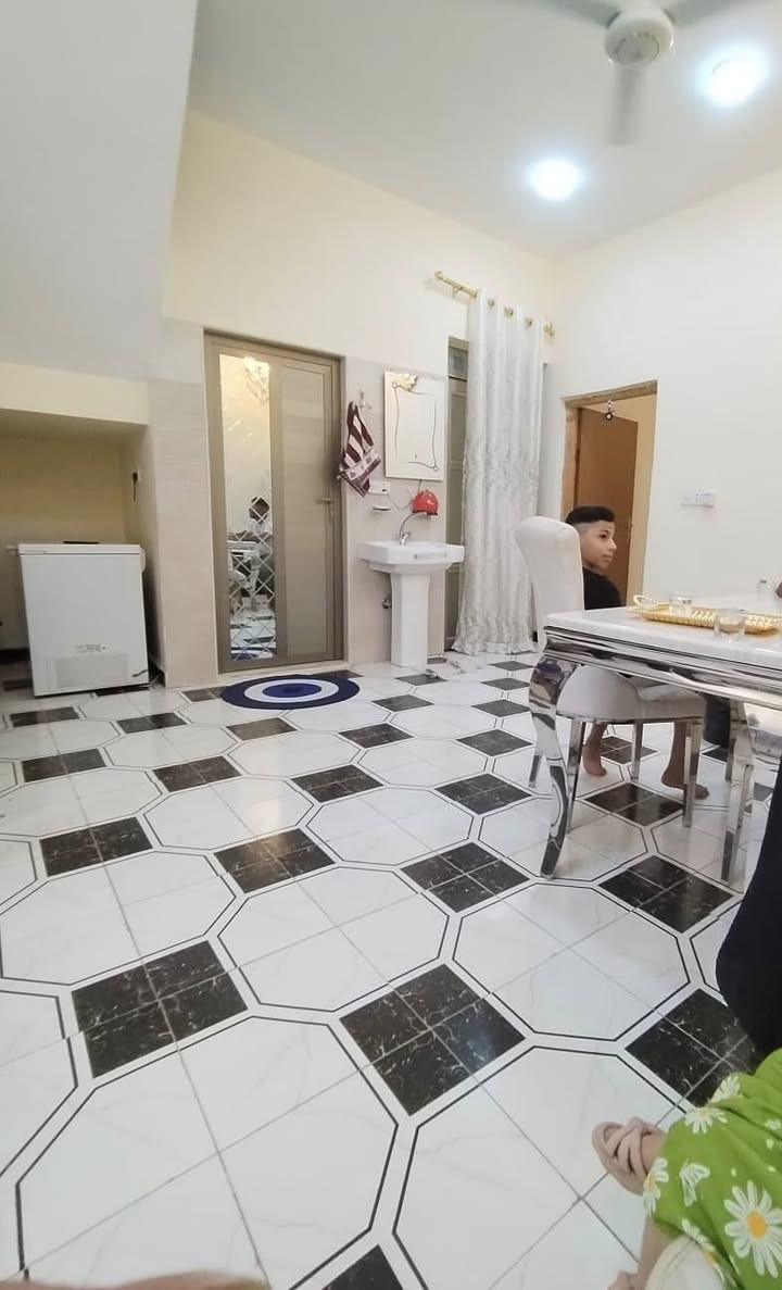 بيع مستعجل
العنون حي ‏الأسرة  الزراعي شارع حسينية ام الحسن
( السعر خاص)


**إذا كنت صاحب هذا الإعلان وتريد حذفه لأي سبب، رجاءا أرسل رسالة إلى الدعم الفني**