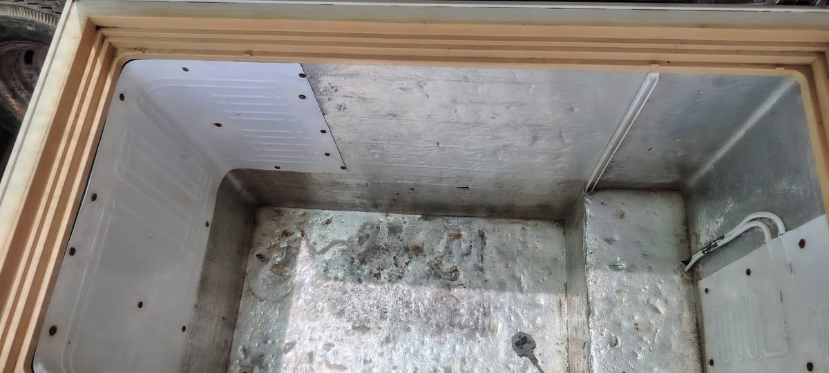 مجمده بدون ماطور مبدل الها فريزر جديد بس خلي الها ماطور شرط لا مزروفه ولابي شي الفريز


**إذا كنت صاحب هذا الإعلان وتريد حذفه لأي سبب، رجاءا أرسل رسالة إلى الدعم الفني**