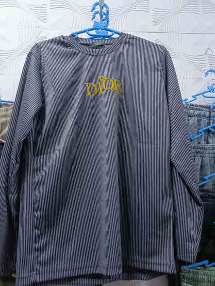 السلام عليكم
شلعه ملابس شبابيه  ونسائيه وأطفال جديد وباله 
مكاني الحله ***********
