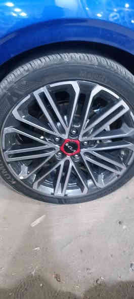 ويل كب فورتي GTحجم ١٨ تخم كامل مع التاير جديد ١٠٠% السعر ٣٥٠ الف للاستفسار الاتصال على الرقم ***********
