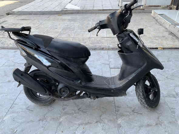 السلام عليكم ماكس عدلة دراجة خير من الله كاملة من كلشي مبدل ولفات ستنانلستيل اصلية ولباقي كل بلاد الله شاهد شلعة ومعدل تخبل السعر 550 الف مكاني مدينة الصدر 
هاتف/***********
