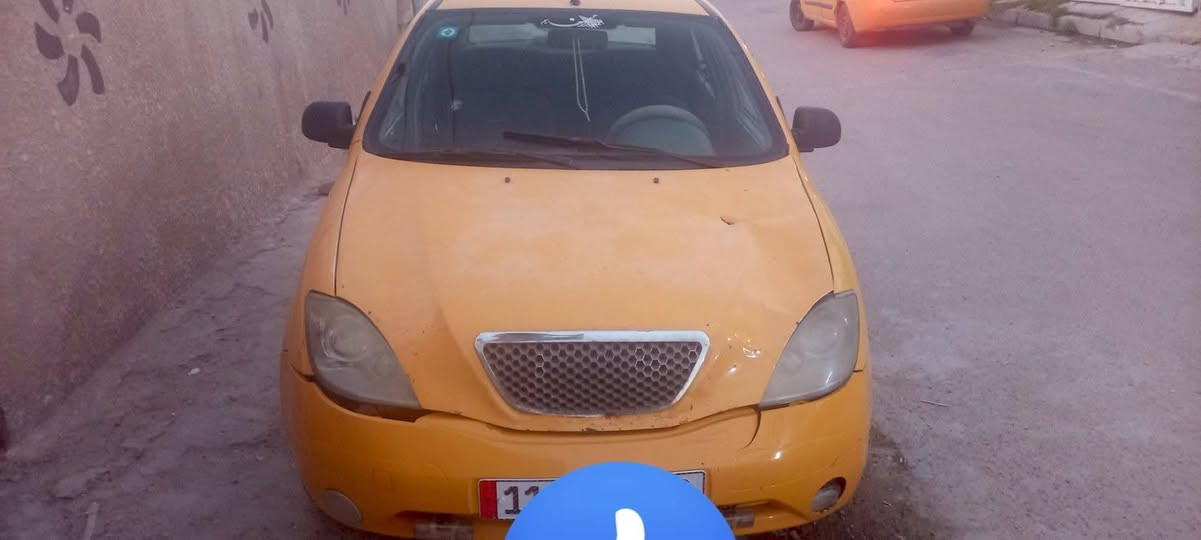 سلام عليكم ورحمة الله وبركاتة
طيبه 2015
بلاديه لاضربه ولا خياس 
بيه طخه بل بنيد بس 
مكينه كير تايرات 
صدر خير من الله 
ترايه ناعم 
داخله نضيف 
كلشي بيه شقال 
السيارة جاهزة فقط البنيد يرادله تعديلات 
للعلم مكينه ع سحك 
ب30وبيها مجال 
***********
