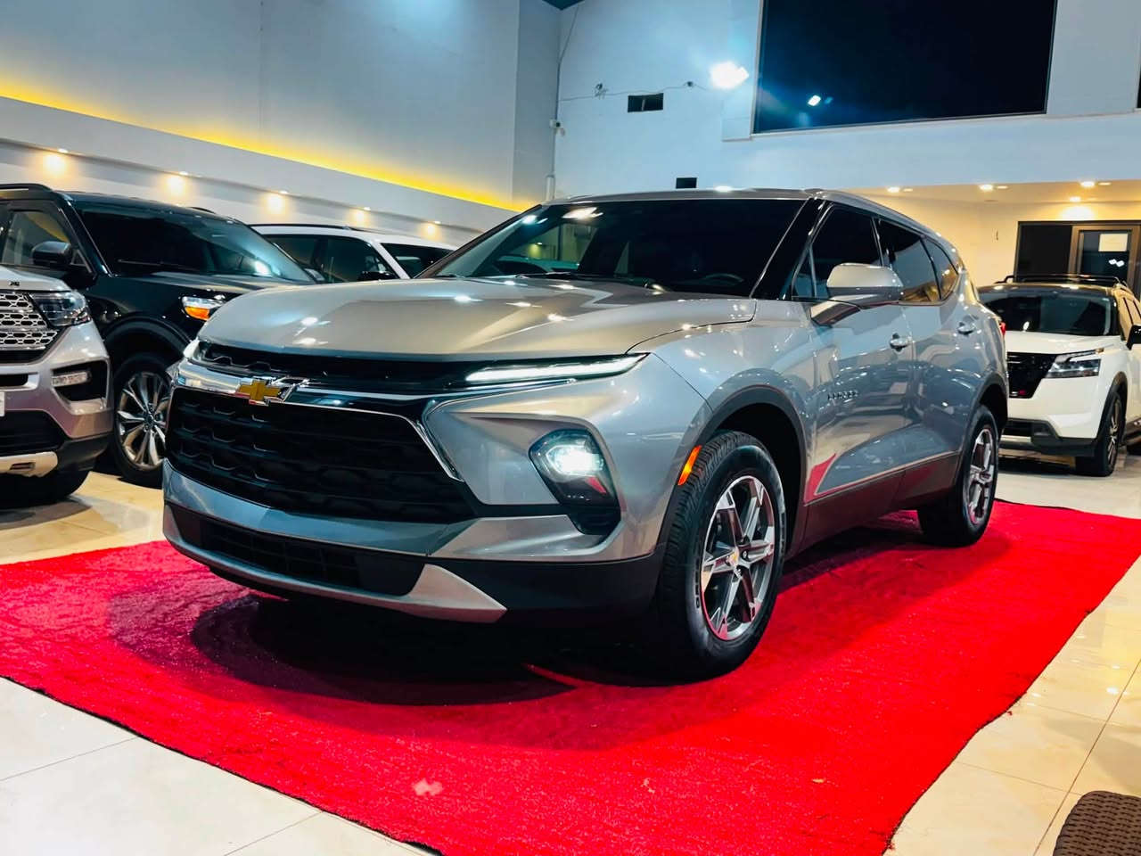 Chevrolet Blazer 2LT. FWD

الموديل : 2023

حجم محرك : 20  توربو

اللون :سلفر ميتاليك فضي 

عداد المسافة : 14  الف مايل فقط 

الضرر : كما موضح في الصور  

 تترقم شمالي فقط .

المواصفات : 2Lt

كشنات كهربائي 
تشغيل عن بعد
شحن لاسلكي
تبريد خلفي
بصمة تشغيل
بصمة ابواب
لايت ليد
تحكم وضعيات القيادة
هاند بريك بصمة
منافذ USB
تحديد مسار 
اوتو ستارت (Auto start)
اوتو ستوب (Auto stop)
مانع انزلاق+ABS
معرض هشام الحمداني لتجارة السيارات
السعر 192$ 
العنوان /  كركوك شارع المعارض 

للاستفسار التواصل مع الارقام 👇
***********
***********
***********
