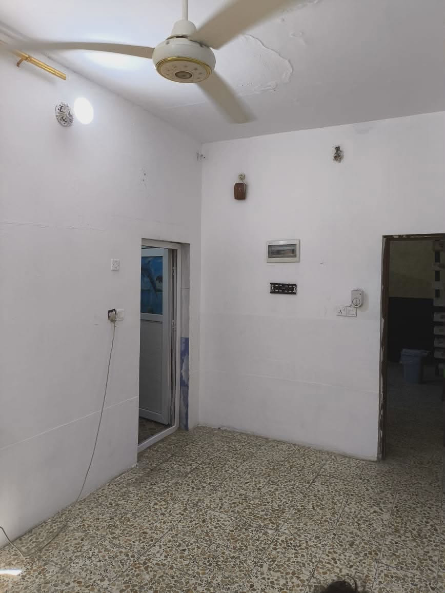 البيت لبيع 100متر طابو زراعي سند 25ي وإقرار محكمه ومسجل بدوله العنوان مقابيل مطعم العراق بشارع البانزبن خانه بجه المواكب السعر 25قفل***********
