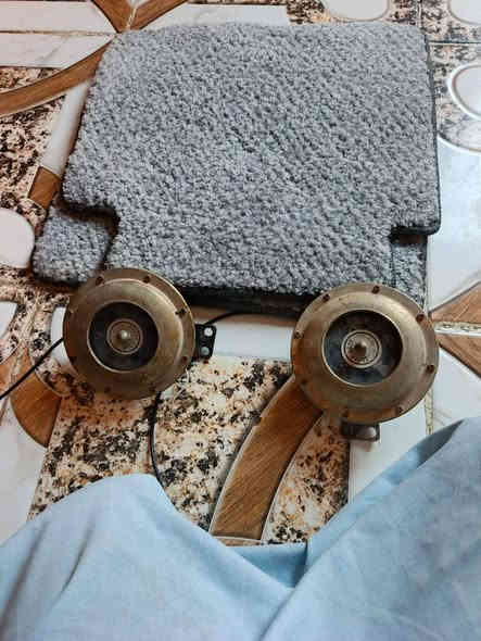 غراض ملكه لبيع. ***********
