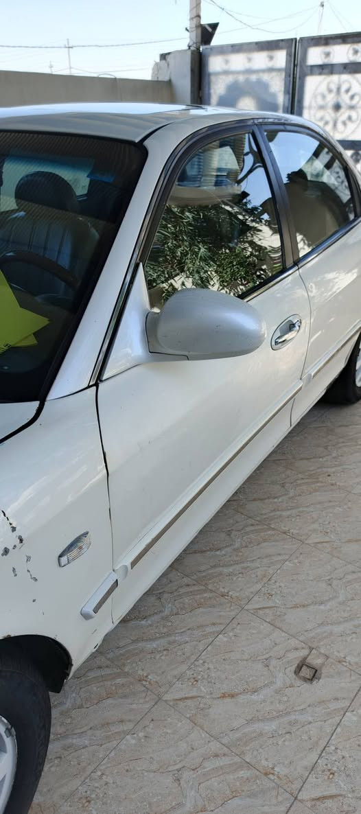 سوناتا وفود وارد ٦ سلندر كشن كهرباء وجلد طبيعي صبغ ٣ قطع فقط بغداد بسمي سنويةل٣٠ سعرها ٧٥ وبيهة مجال قليل للجناية 
ديالى ***********
اللون صدفي مابيهة اي ضربة
