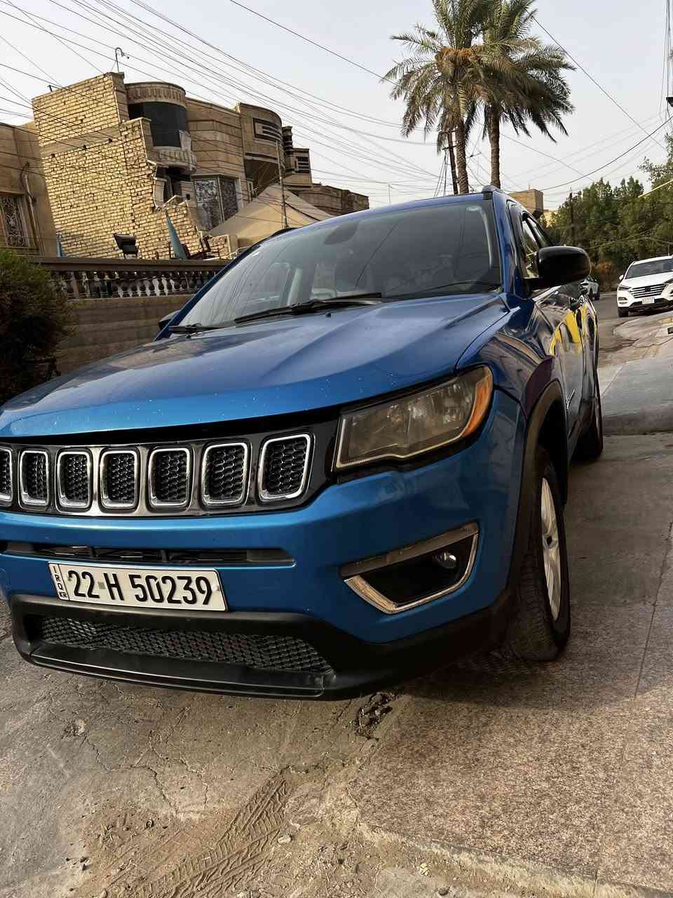 السلام عليكم
جيب كومباس ٢٠١٧ فئة سبورت 

مكينه ٢٤٠٠  المرغوب

كير اوتوماتيكي ٩ نمر الماني 

بيهة اربع قطع صبغ 

السياره نظيفه على ايدي الله شاهد ربع متصرف عليهة 

ماشيه ١٢٦ الف كيلو 

السياره مكفوله مكينه كير حداديه تبريد 

للمراوس ب تويوتا يارس كروز او سيدان حديث وانطي فرق 

متواجد على الماسنجر 

رقمي : ***********
