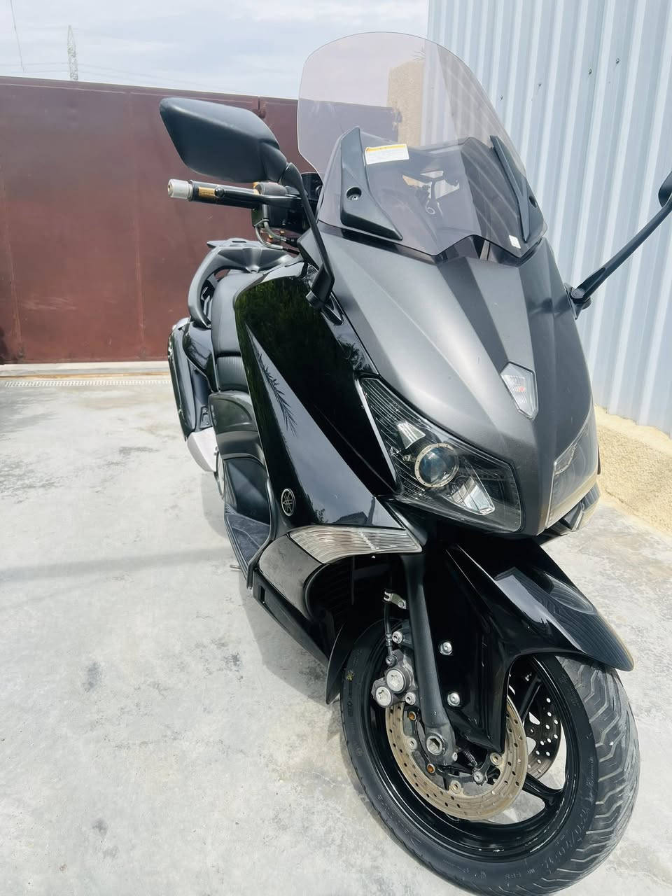 سلام عليكم تيماكس مديل 2014مكفوله كفاله عامه ماشيه41الف بيهة زوج تايرات جدد نضامABS مكاني بغدادرقم ***********
