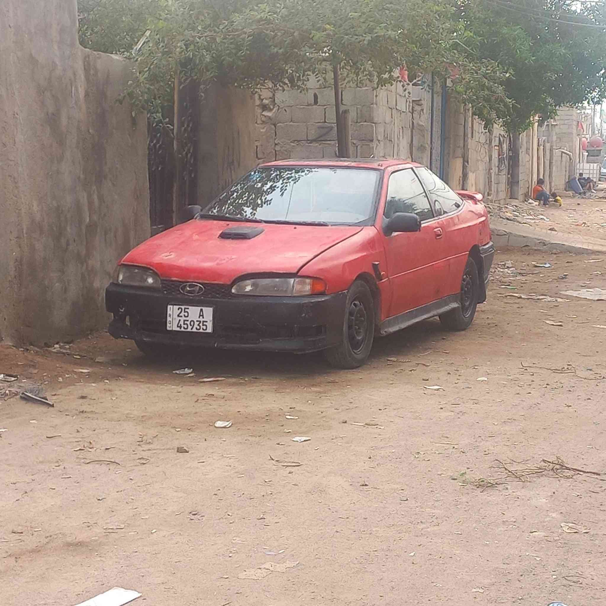 السلام عليكم سياره هونداي للبيع مديل 94 بسمي هزه جديده السياره يرادلها كير ال سعر 19 بيها مجال المكان البصره حي الاصدقاء قرب سوق التأميم ***********
