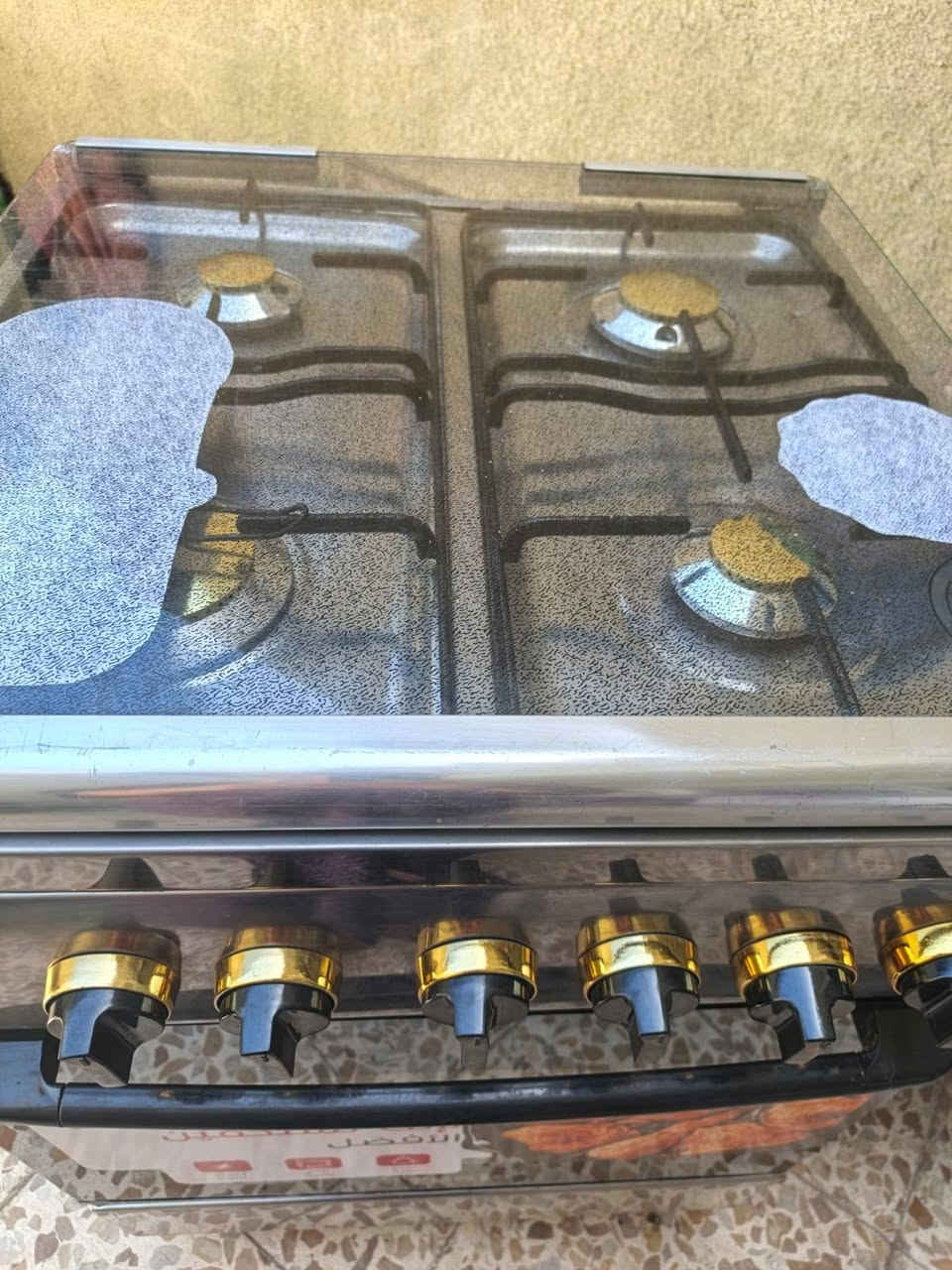 طباخ فريش مصري استيل اربع عيون افران منفصله وشوايه وكلوب كله شغال تاخذون على الفحص للبيع او مراوس الاستفسار خاص او رقم *********** يوجد توصيل مناطق بغداد فقط
