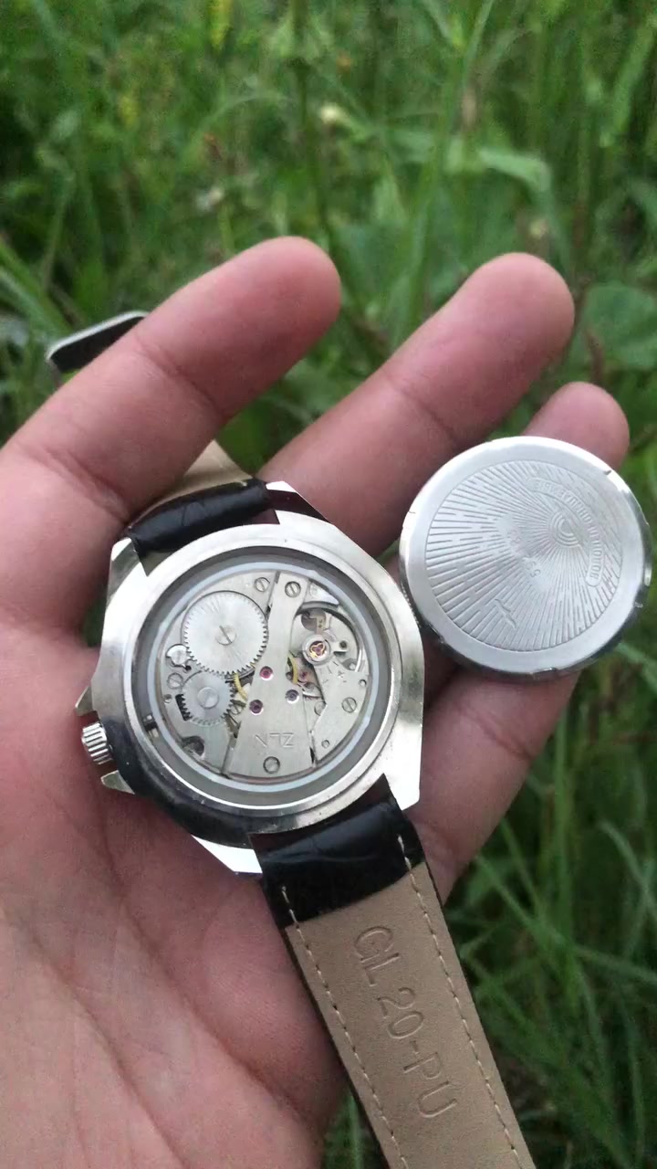 حبايب ساعه روسي
صنعت للجيش الروسي نصب تكويك 17حجير كريم 
مختم حفر ماكنه مختمه عله اول تم 35وبركه


**إذا كنت صاحب هذا الإعلان وتريد حذفه لأي سبب، رجاءا أرسل رسالة إلى الدعم الفني**