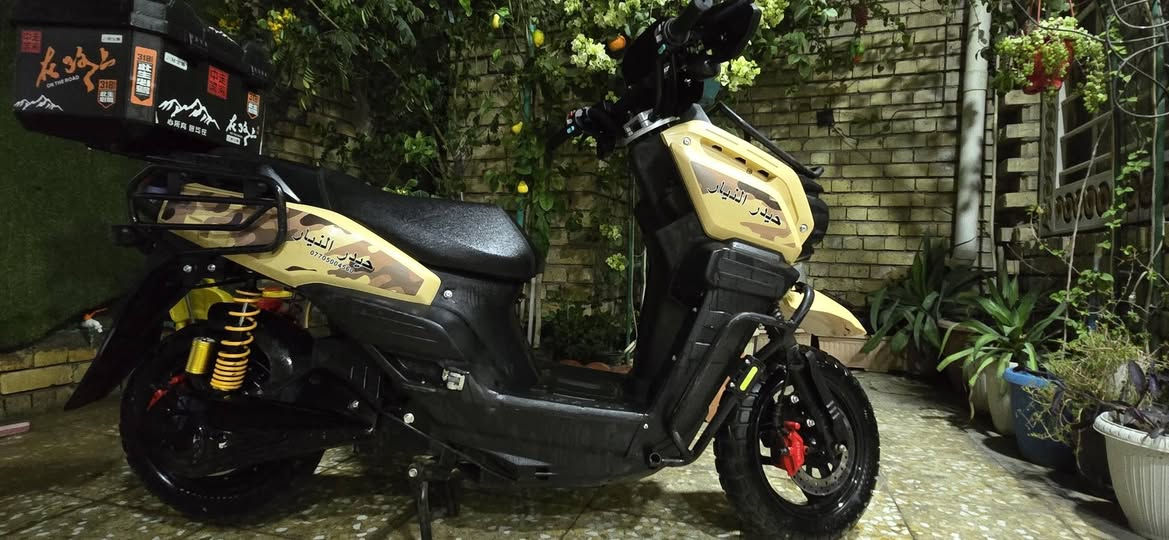 السلام عليكم
دراجة شحن اباجي 
استعمل قليل كم شهر فقط
الدراجة تشتغل كارت وسويج وبصمة عن بعد
ملف نحاس 3000 
6 بطاريات درجة اولى 
سرعة 99 اربع نمر 
شاشة ذكية تقرا عطل 
لون صحرواي عسكري
السعر مليون وربع 
العنوان بغداد


**إذا كنت صاحب هذا الإعلان وتريد حذفه لأي سبب، رجاءا أرسل رسالة إلى الدعم الفني**