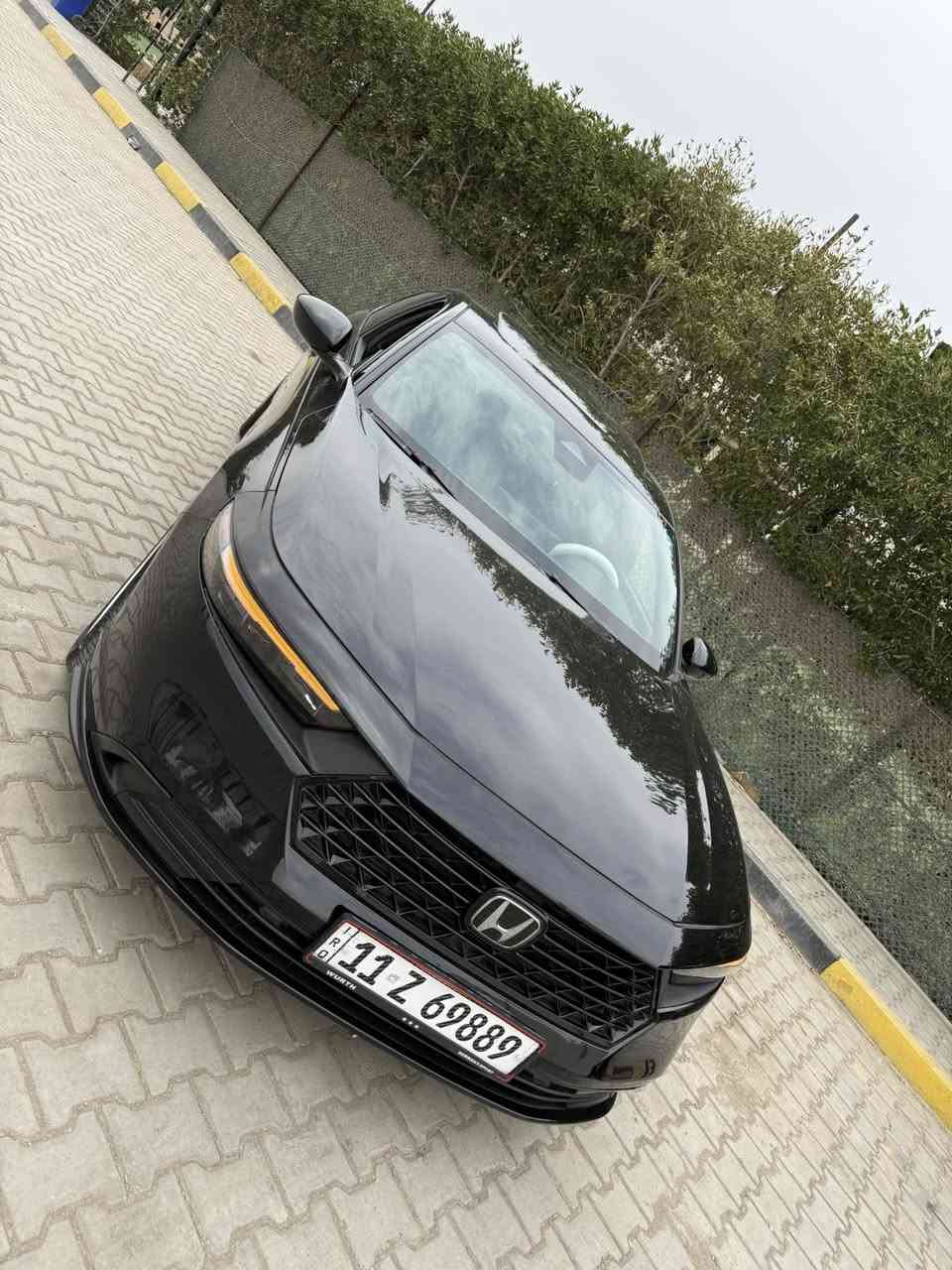 سلام عليكم 
شباب هوندا اكورد سبورت L  هايبرد
موديل ٢٠٢٤
ماشيه ٢٠ الف ميل
حادثه جاملغ جهة السايق مصبوغ فقط ودعاميه
رقم شاصي مرفق مع المنشور
مكانه بغداد العامريه 
سعر ١٩٨$ وبيه مجال بسيط
سياره جاهزه بدون نقص ترايه زيرو 
للاستفسار 
واتساب او خاص
***********
