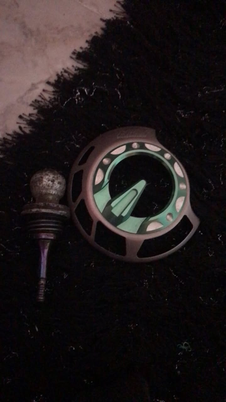 توصيل موجود ، غراض ماكس للبيع بگ لايت ثنينهن ب ١٠ قبغ فلاوين NCY + قطرة دهن ثنينهن ب ٧ صلنصة FM بس فلاترهة طاگة ب ١٥ وبيهة مجال صوتهة كلش عالي مكاني ديالى


**إذا كنت صاحب هذا الإعلان وتريد حذفه لأي سبب، رجاءا أرسل رسالة إلى الدعم الفني**