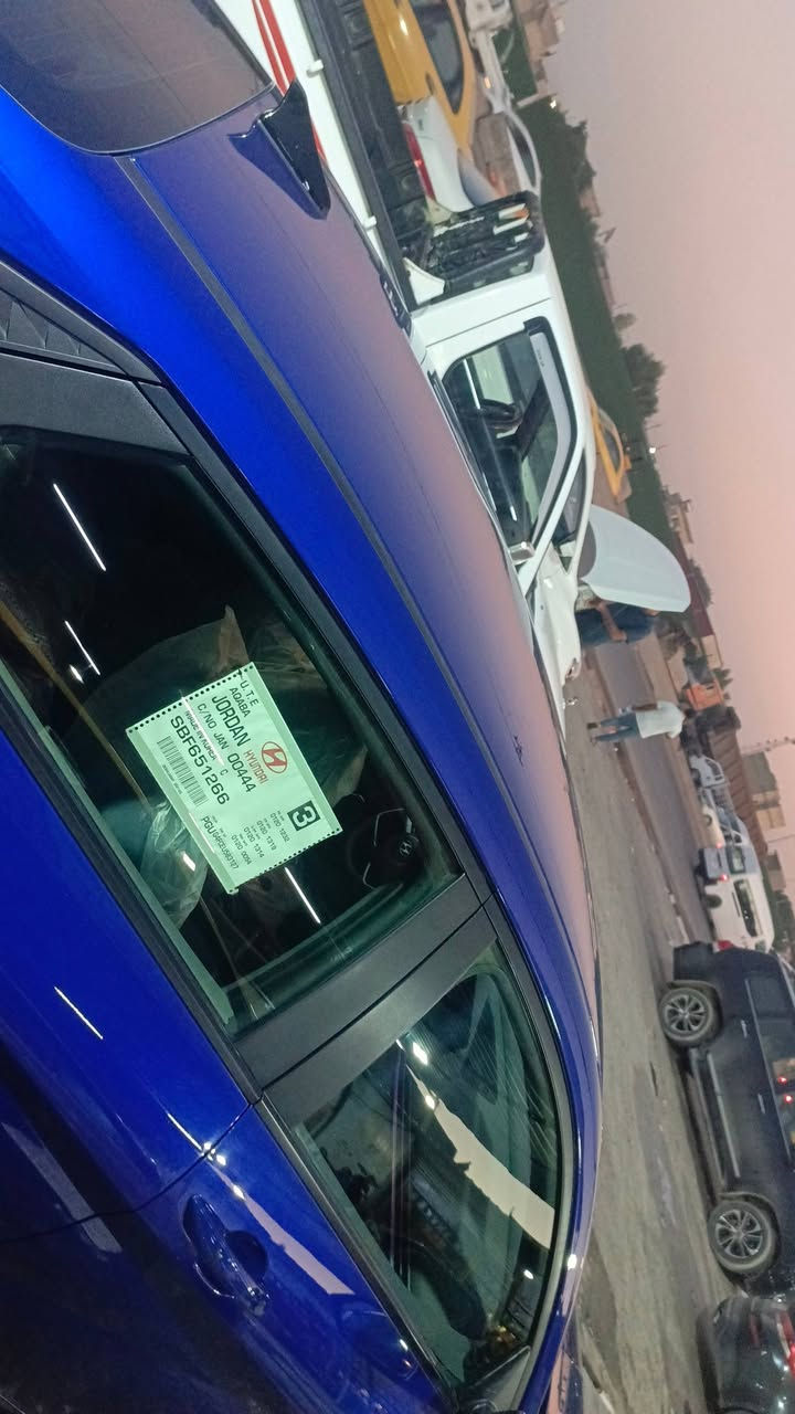 سلام عليكم  للبيع
هونداي النترا هايبرد 2024 وارد أمريكي  
حادثها موضوح صور  عداد 20 ألف 
الفئه:  S فول عده الفتحه 
محرك 1600 سي سي هايبرد (بنزين + كهرباء)
الموصفات 🔻
مفتاح بصمة 2
 بصمة أبواب 
 دخول ذكي 
 بصمة صندوق
تشغيل عن بعد 
شاشة عداد ديجيتال متصل
 فول تحكم ستيرن جهتين
شاشة كار بلي 
 كامرة خلفية 
 رادار امامي 
 رادر جانبي 
 رادر خلفي 
 تحديد مسار 
 مثبت سرعة 
 نقطة عمياء 
 بريك تفاعل اوتتماتيك اثناء اقتراب من الجسم
 انظمة قياده Drive mode ثلاث وضعيات 
اناره دشبول داخليه LED
 لايت زينون  عدسات عالي ناصي  لايت حاجب لد
 صندوق ذكي يفتح عن الاقتراب 
 نظام abs
باقي المواصفات المعروفه
رقم بغداد جديد بأسمي تحويل ثاني
السعر 160 ورقه
اي اسفستار رقم صاحب السياره
***********
***********
