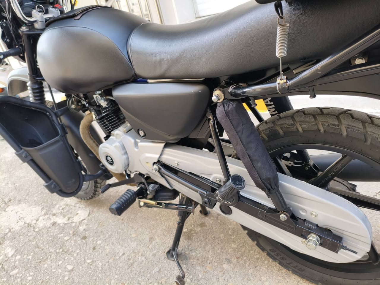 السلام عليكم دراجة بوگسر موديل 2023 
اوراق مكفوله من كلشي قطره زنجار ما بيها ما مشتغله دلفري ابد والصندوك مخلي  للشكل ولأغراضي الشخصيه
وشكلها احلى من الصور بهواي سعرها مليونين ونص 
 مكاني حي الوحده 
للاستفسار+9647763445585


**إذا كنت صاحب هذا الإعلان وتريد حذفه لأي سبب، رجاءا أرسل رسالة إلى الدعم الفني**