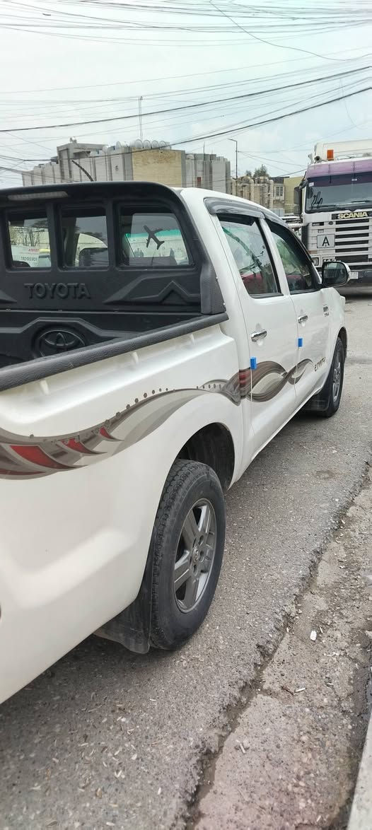 السلام عليكم بيكم للبيع موديل 2013 جيهان شاصي 12   رقم دهوك دولي هزه ما ساقطه سنوية 2028 كير عادي محرك ما مفتوح تدفئه تبريد شقال سيارة وضع شركه بدون صبق للاستفسار الاتصال على الرقم *********** *********** مكاني موصل بل الأيمن
