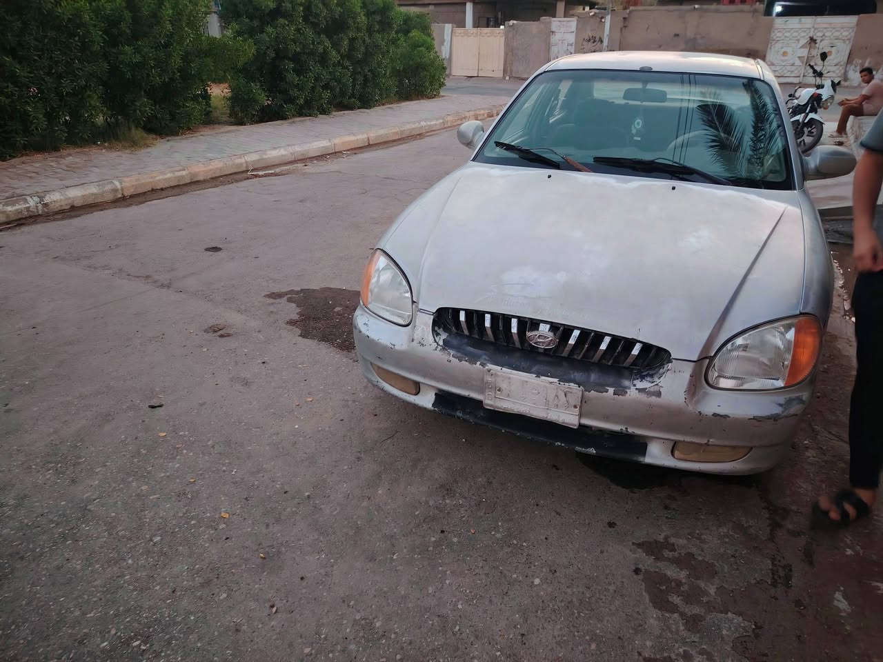 السلام عليكم سوناتا 2001 منغولي مكينه 2000 مسكر خط واحد بانزين مكينه كير تبريد مكفولات حداديه تخم تاير باتري كلهن خير من الله فقط يرادلهة شويه سمكره بيهة خياسات بل جاملاغات يكلفن 250 الف وصبغ عام لين قماره جارده  بسمي السعر 35وبيهة شويه مجال بسيط المكان واسط نعمانيه ***********/***********
