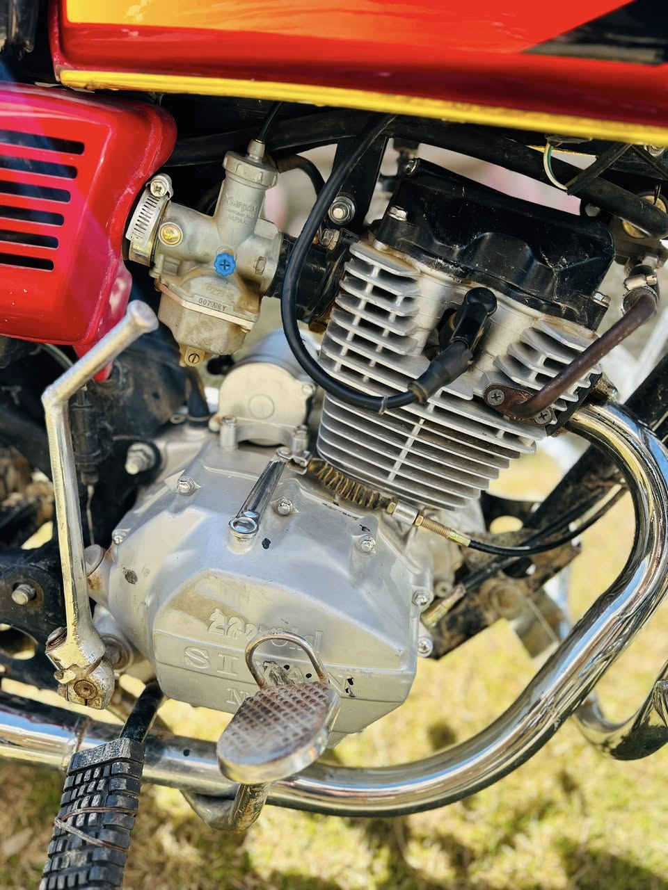 سيفان للبيع موديل 2018بعده جديد محركه كلش نضيف شغال سلف وشغال هندر الكهربائيات كله شغاله ‭0778 338 0932‬
هاذه رقمي مابي واتس الخاص مفتوح
