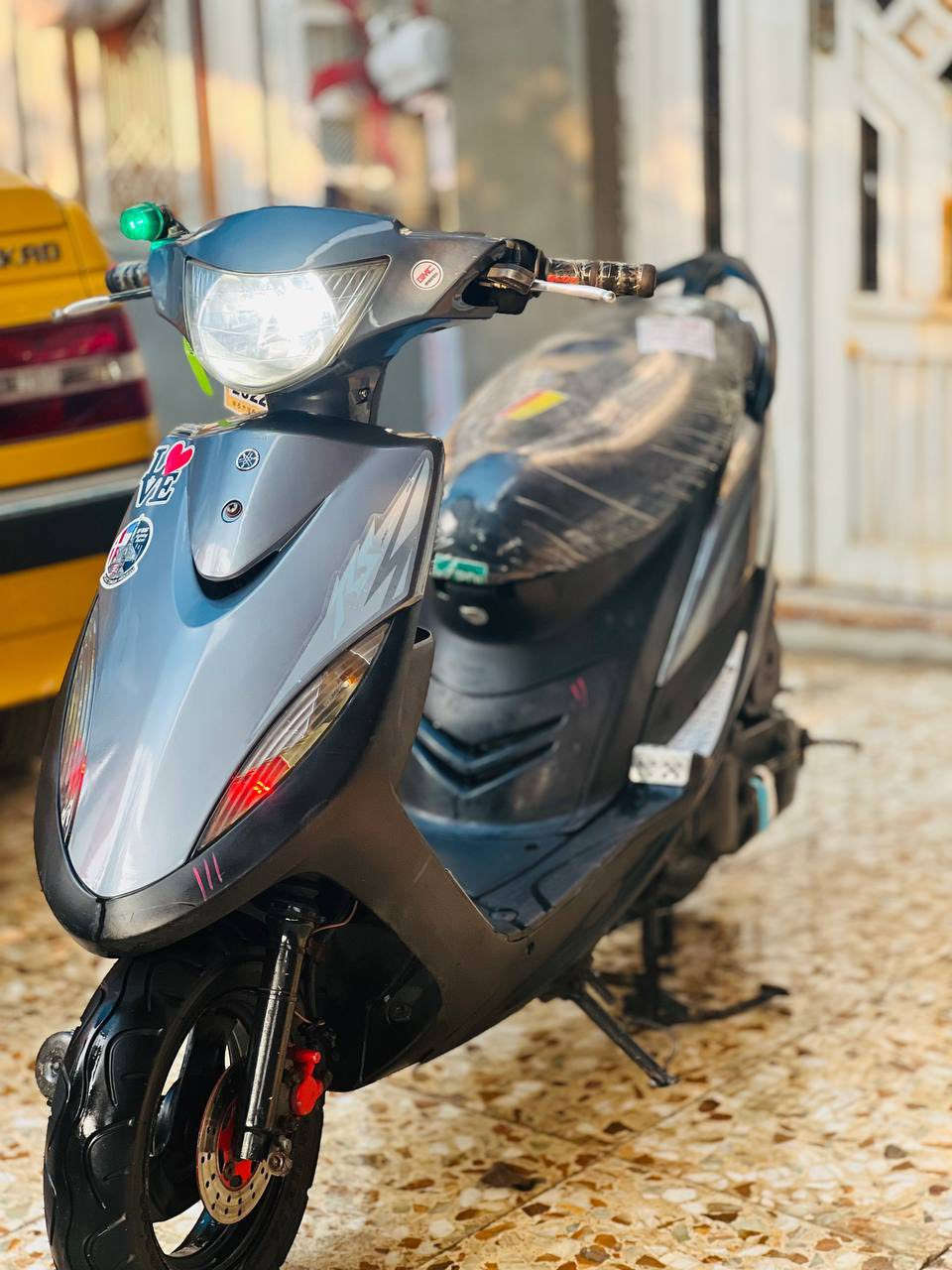 سلام عليكم
ماكس عدله 

بوشه 49بلاد مامفتوحه 

كفاله عامه 

سلف هندر

شلعه ومعدل

لايت زنون اصلي +رماش زنون

كتف دبل اشاير وي البريك

هورنات 

سعر مليون و100 

ابو 900لاتعلق 

مكاني العرضات قرب فلكه القاضي 

رقم ***********
