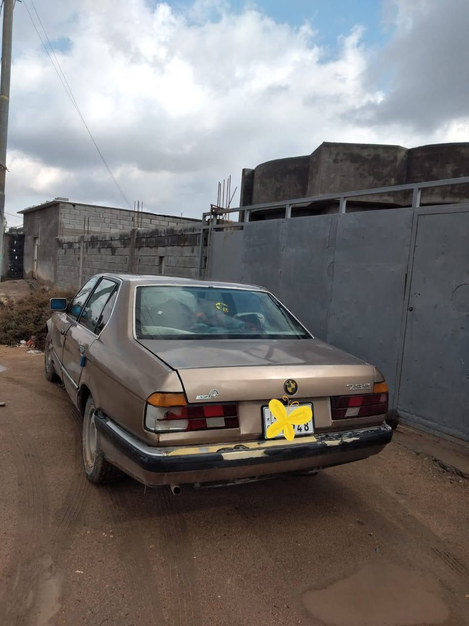 سلام عليكم بي ام مديل 93 سياره 735 رقم ربيل سياره متومه رقم نكليزي صوليه بيع كوم حديد مكينه 3000ففتي بيه خير من الله سعره 27 وبيه مجال مراوس وبيع هذه رقم بي وتساب دخلو علي ***********
