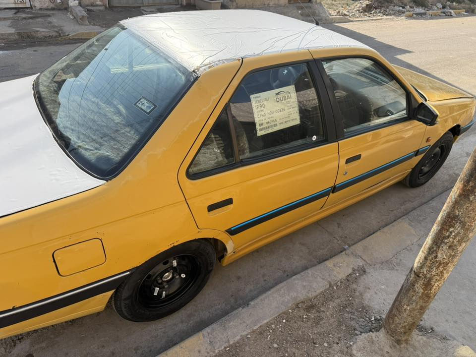 سلام وعليكم بيجو لميس للبيع جاهزه من كلشي موديل ٢٠١٢ محدد ٢٠١٣ سعر ٣٣وبيه مجال مكان بغداد  بسمي رقم  بغداد ***********
