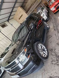 تاهو ٢٠١٩ امريكيLS كلين بدون حادث بدون صبغ ماشيه ٩٠ الف كيلو موصفات عت...