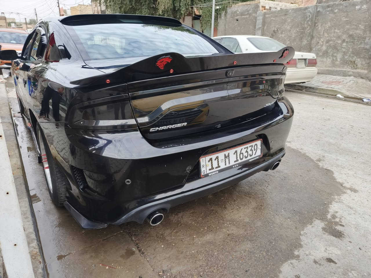 السلام عليكم للبيع 
دوج جارجر
موديل ٢٠١٧
بلاك توب
شاشه جبيره
كشنات كهرباء
كشنات مخمل
(الاضافات) 
ويل ويلد ١٨ 
ستدات طلقه
دوسات  SRT
لحيه اماميه ٥قطع انطيها ويها
زعانف خليفة 
بك لايت سموك
ملحق سبايدر
كت كامل  SRT
منضومه زنون كامله
شفقه خلفيه
وعليها ادامه كامله عله 
المحرك ودهن الكثير ودهن الاكسل 
(الحادث) 
صبغ في خشم الجاملغ لا مامي الايسر بارد في جاملغ الخلفي والباب 
علمان ان السياره ماشيه ١٠٠ ميل وما مشتغله خط 
السعر ١٨٥  
الرقم الاستفسار ***********
مكان السياره بغداد الحسينيه الراشديه
