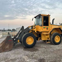 Volvo L60E • ٢٠٠٤ • ٧٠٠٠ ساعة
