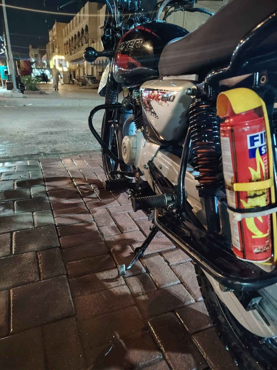 دراجه بوكسر موديل ٢٣ مرقمه رقم بغداد باسمي
دراجه بيه بدايه خيط تبخير مكفوله دراجه عدا المكينه بيه بدايه خيط تحويل ثاني يوم سعر ٢٤٠٠ وبيه مجال 
مكاني بغداد مدينه صدر 
الاستفسار ***********
