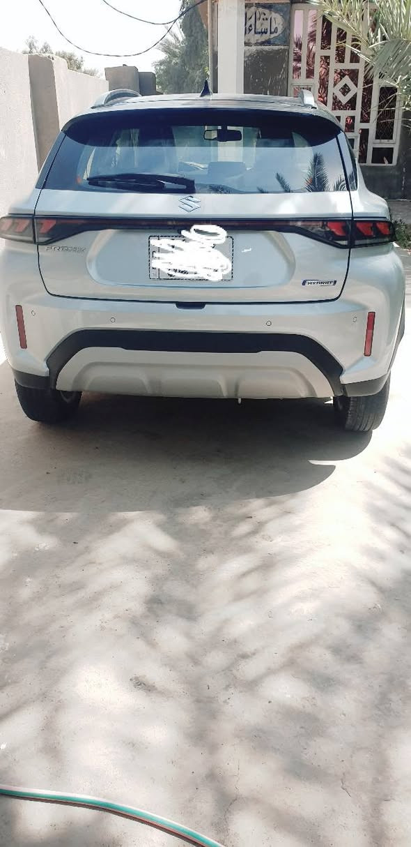 السلام عليكم/ سازوكي فرونكس فول موصفات رقم بغداد الدولي حره تحويل مباشر /2025 /بحالة الوكاله ماشيه ١٨ الف فقط ضمان الشركه ٥سنوات مكفواله /السعر ١٣٥ شامل العقد المروري/ الحسيني لتجارة سيارات سازوكي ضمان وامان ***********
