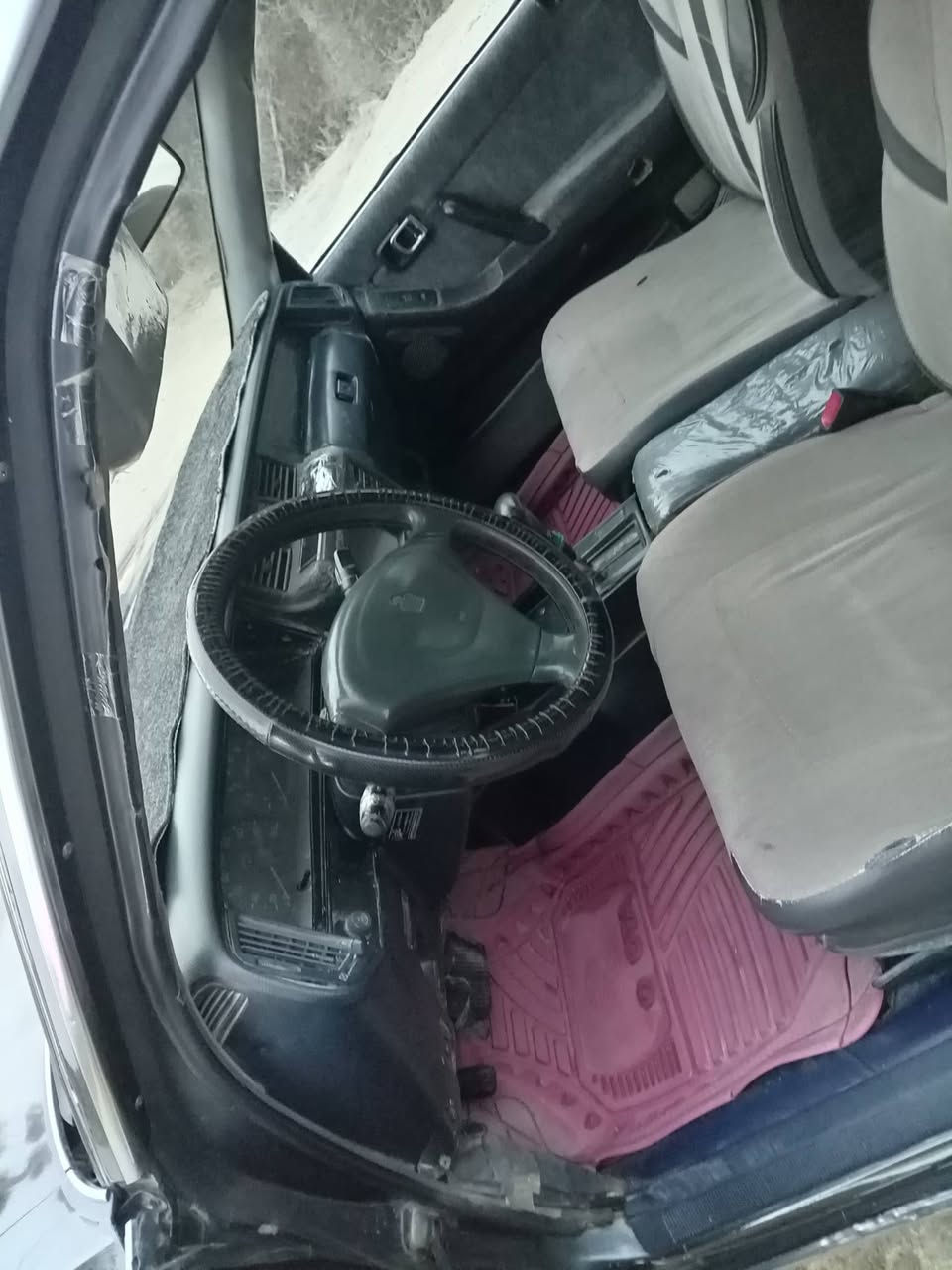 السلام عليكم كراون ارنب گصيف موديل 1992 مكينه ونجي تفاصيل اكثر اتصل... ***********
ملاحظه السياره مكفوله من الضربه والصبغ
