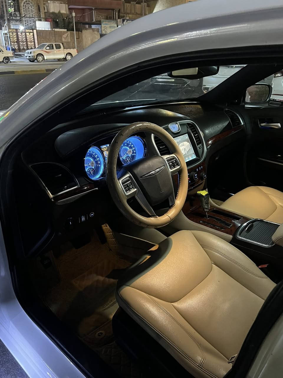 اوبامه وارد كندي مكفوله من الضربه بيها مكانين صبغ رقم أربيل دولي سنويه جديده سعرها 162 مكان السياره البصره  ماشيه 154 سياره جديده ونظيفه كلش للاتصال *********** موديل 2012 والله يرزق الياخذها بحق محمد وال محمد
