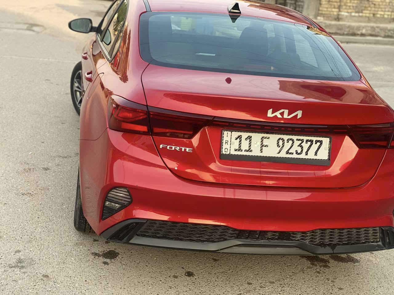 كيا فورتي
٢٠٢٤ 
ماشية ٥ الف 
رقم بغداد  بسمي 
حادثه جاملغين صبغ وبنيد وبيه باب كلير من امريكا 
كير محرك لغود كفاله بيه بارد بالشواصي 
ب١٤٥
***********
