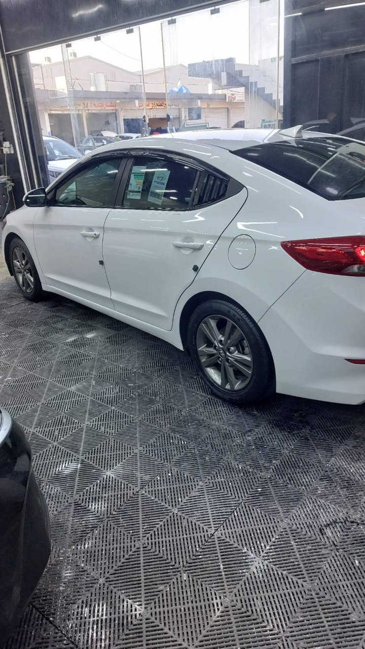 النترا 2018 رقم اربيل دولي كير محرك شرط
صبغ بونيد فقط بدون دواخل طخم تاير صدر جديد
جديده ماشيه 90mi مكان السيارة موصل القيارة
السعر 135 وبيها مجال للاستفسار ***********
