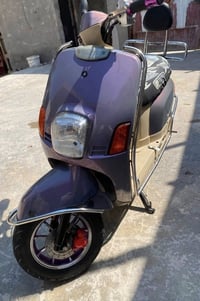 بوليس للبيع 07739930347