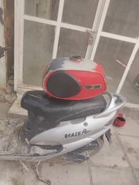 كشر ٣ • مصبوغ • نجف ابوصخير